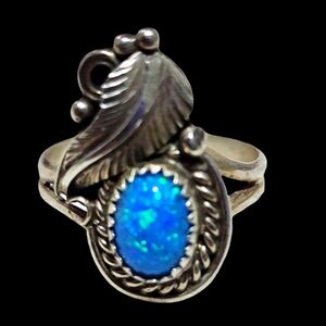 Vintage Native American Navajo Sterling Silver Blue Opal Ring Size 5.5 M…